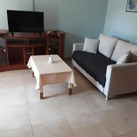 Sun Fun Apartment Palaiontsiflikion Exterior photo